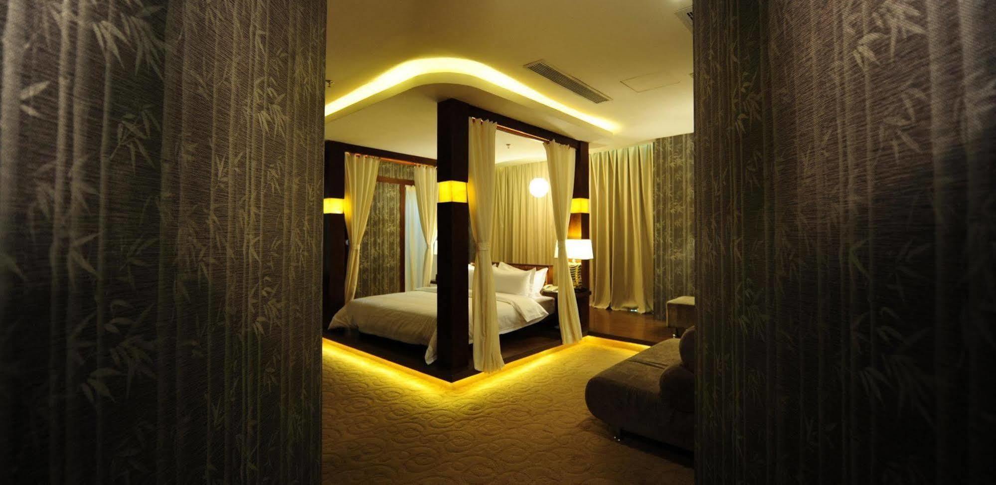 Circle Art Hotel Shenzhen Exterior photo